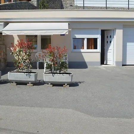 With A Parking Space Icici, Opatija - 11154 アパート *